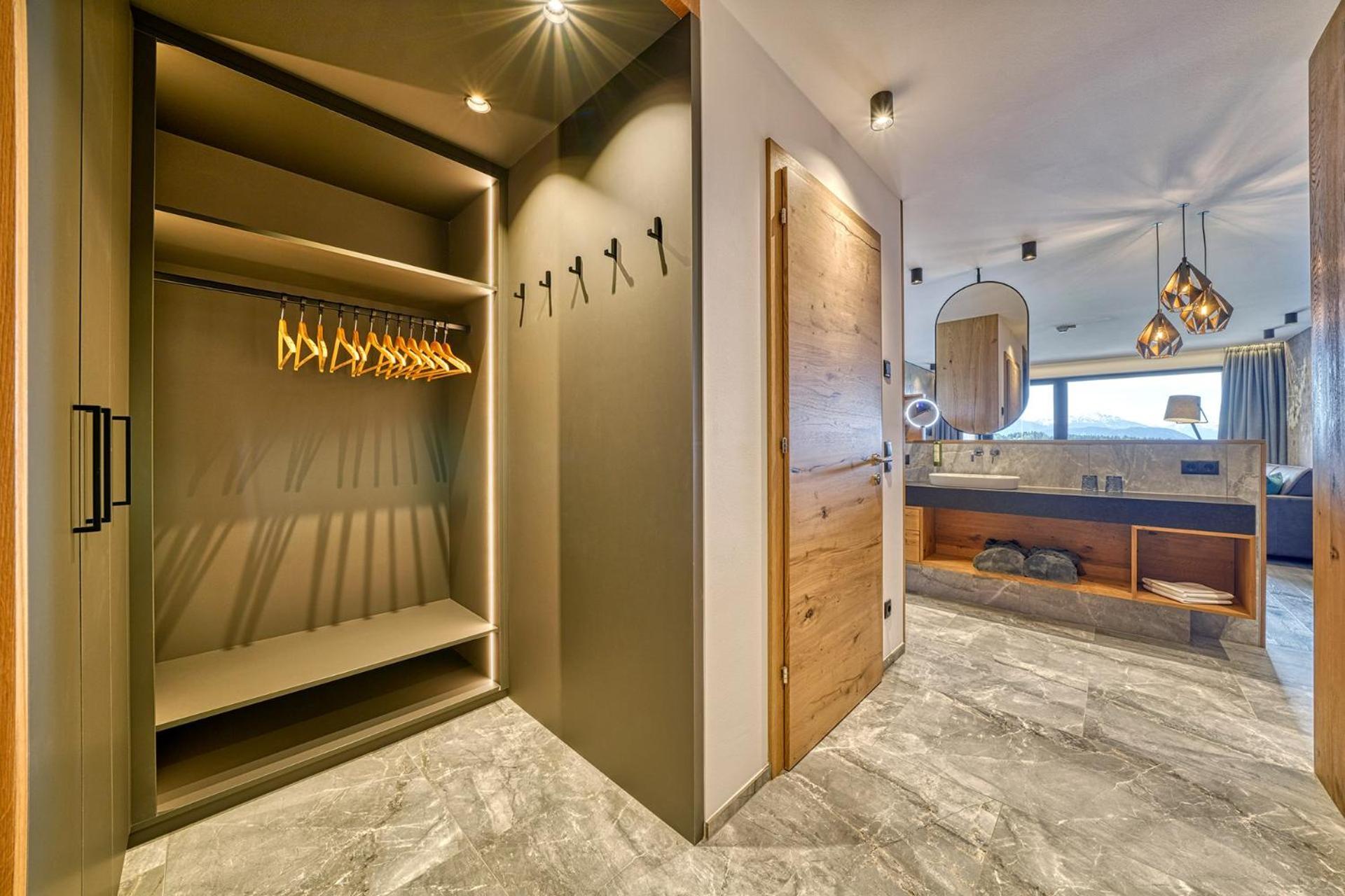 Hotel Avelina 4*